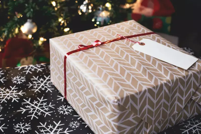 List of Stores Offering Gift Wrapping Service for Free (or Affordable)