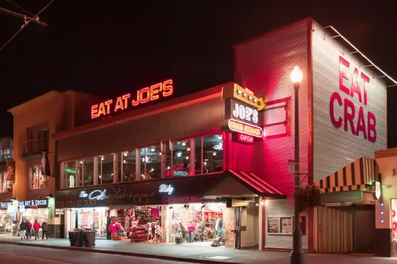 Famous Late-Night Dining Restaurants